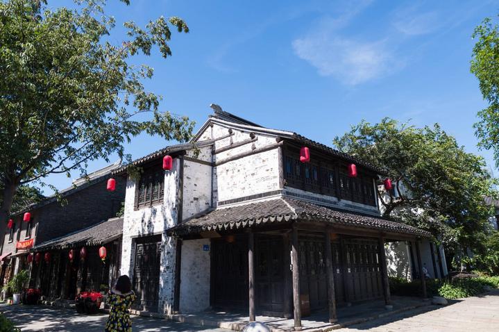 南江断渠文商旅综合体现雏形